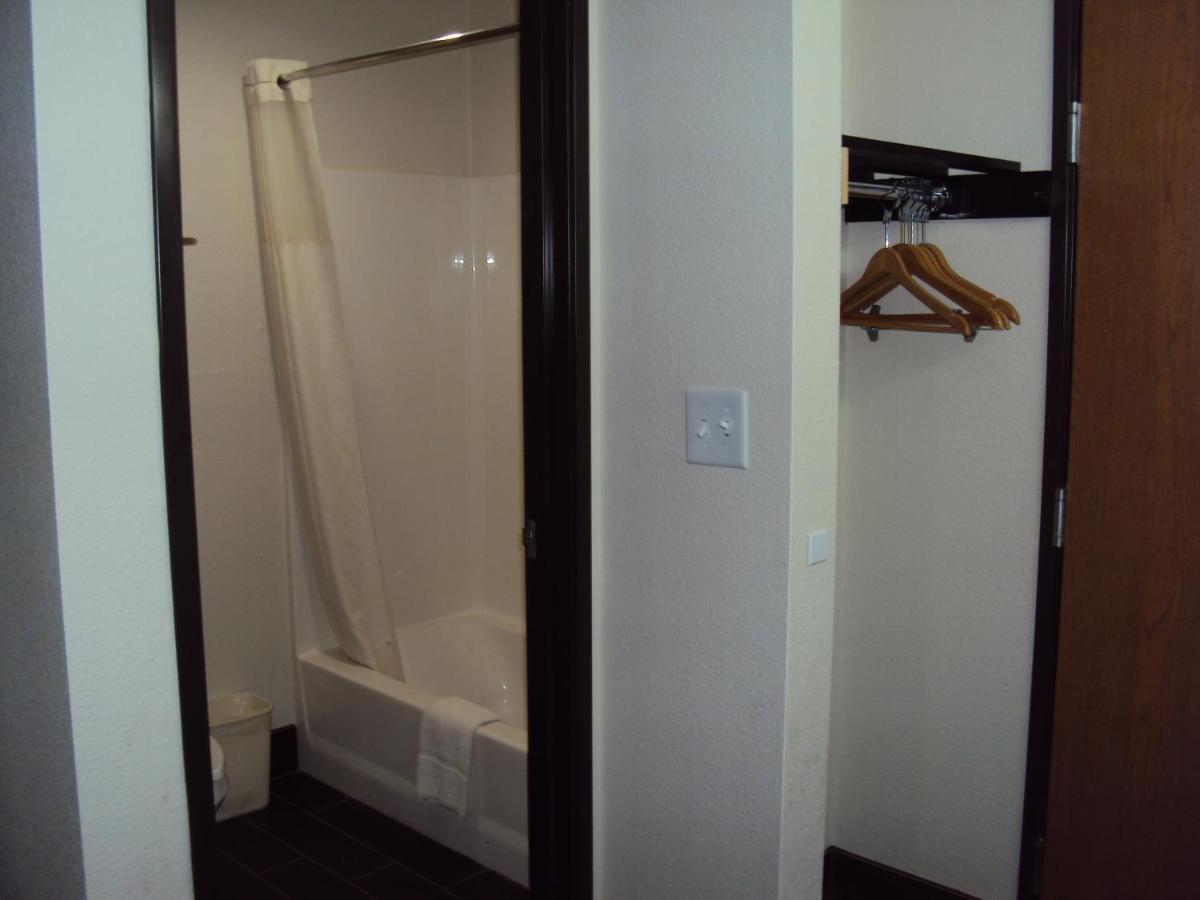 Quality Inn Carbondale University Area Екстериор снимка