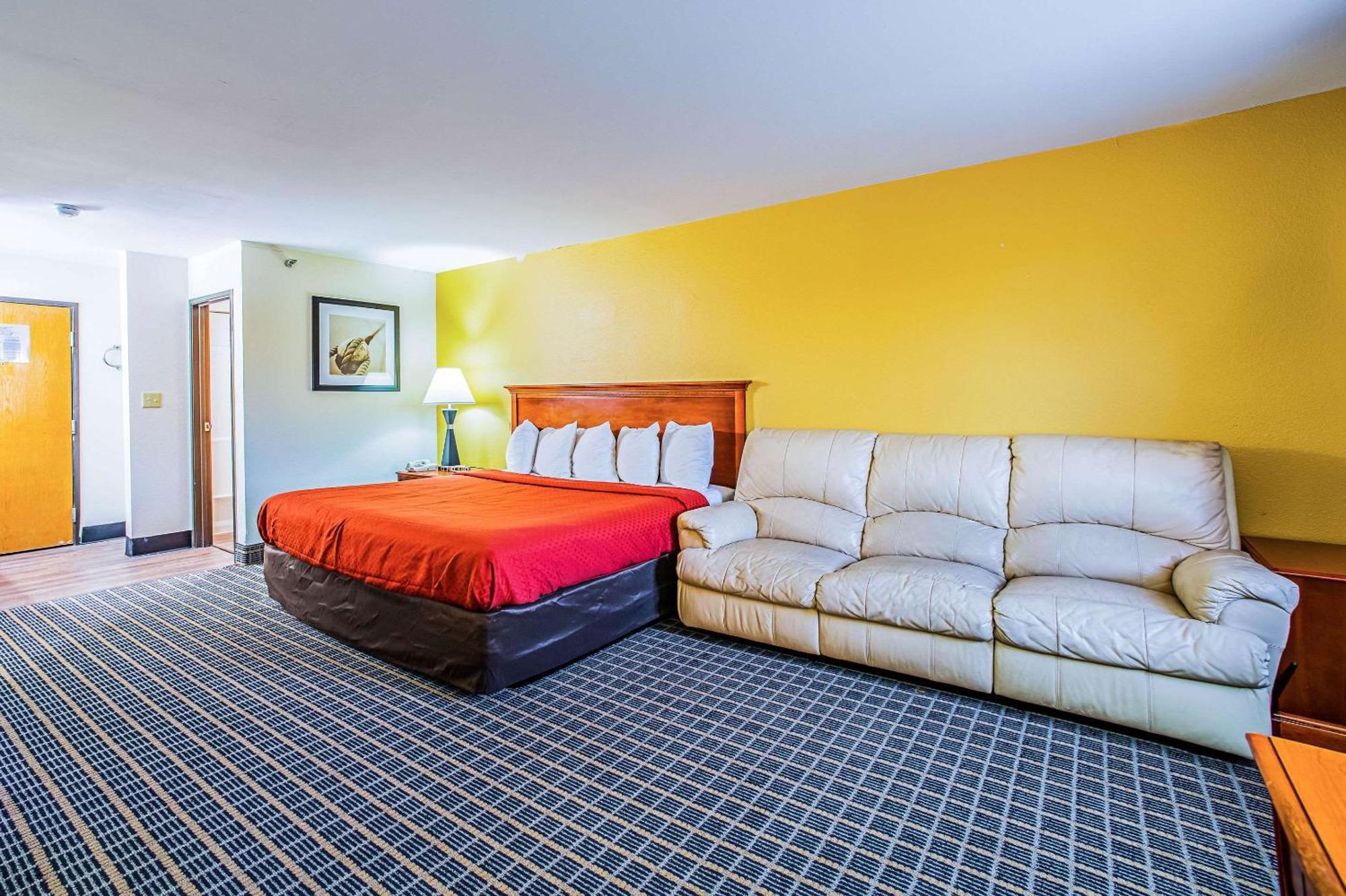 Quality Inn Carbondale University Area Екстериор снимка