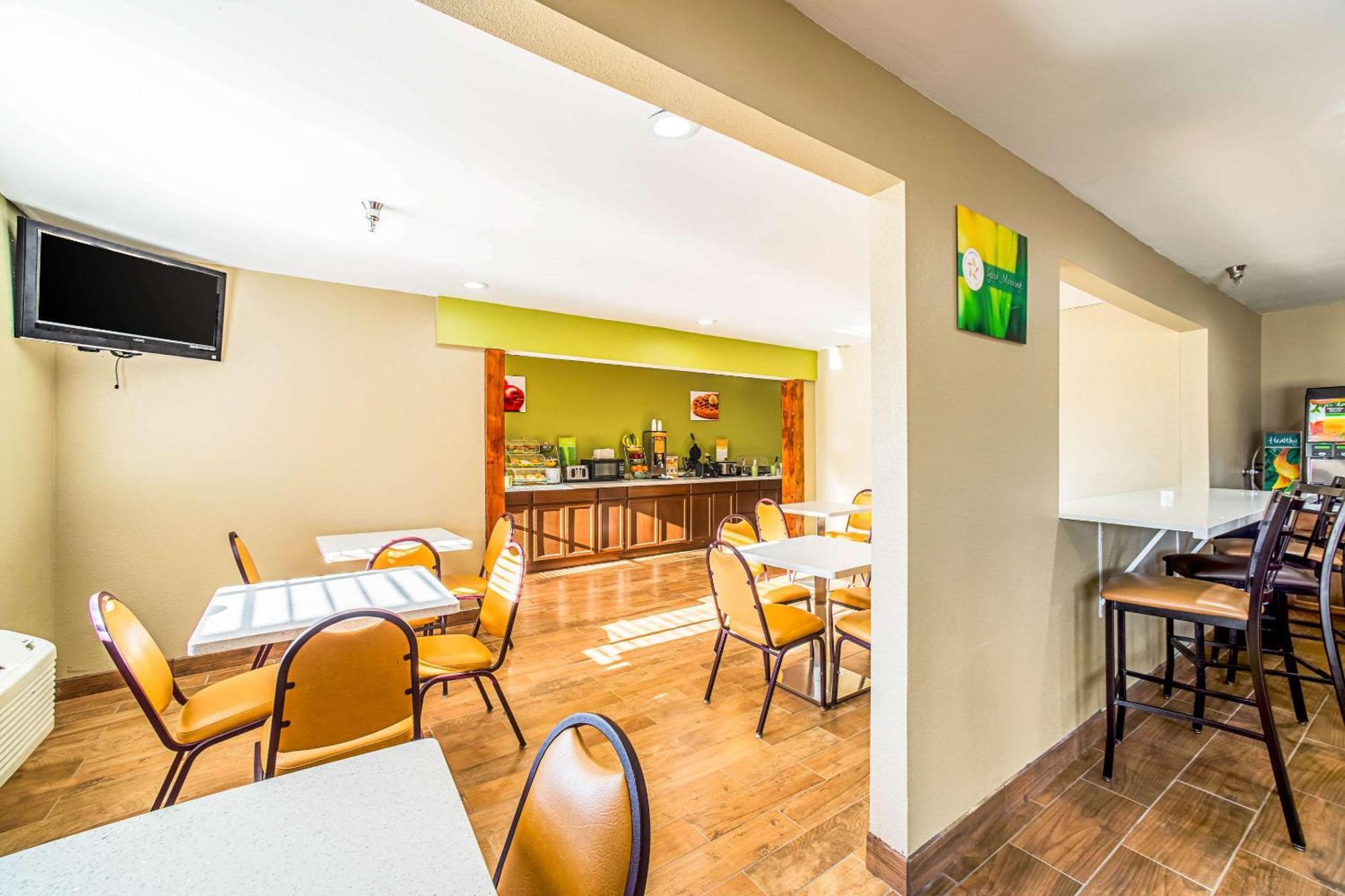 Quality Inn Carbondale University Area Екстериор снимка