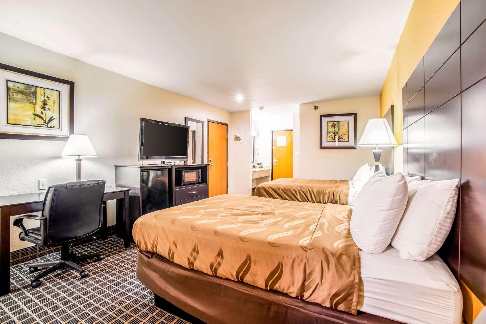Quality Inn Carbondale University Area Екстериор снимка