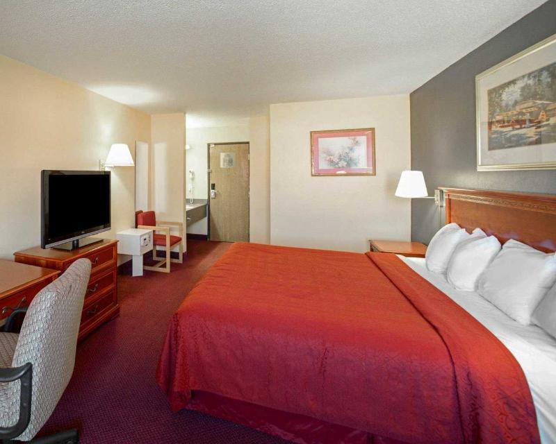 Quality Inn Carbondale University Area Екстериор снимка